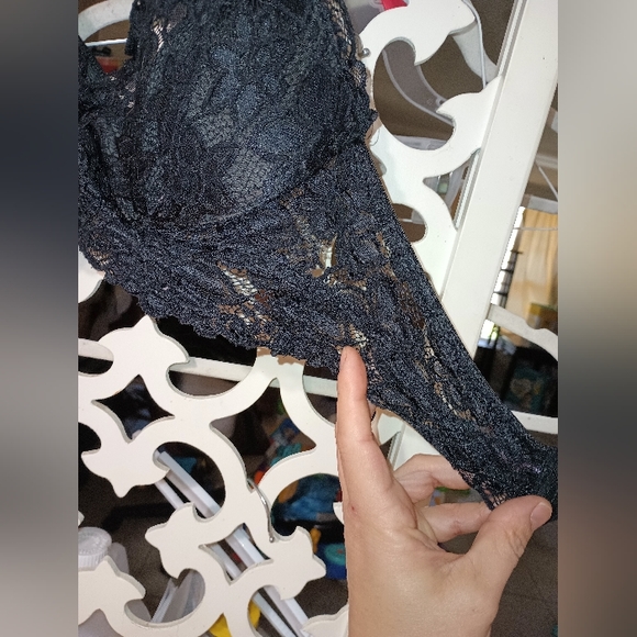 2 bralettes 34-36 B - Picture 11 of 12